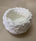 Soft Round Cat Sleeping Basket – Warm & Cozy Pet Bed