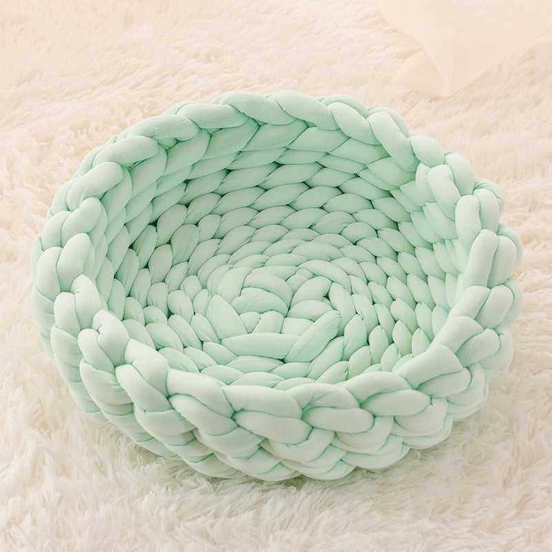 Soft Round Cat Sleeping Basket – Warm & Cozy Pet Bed