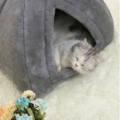 Closed Folding Pet House – Cozy Winter Nest for Cats & Small Dogs