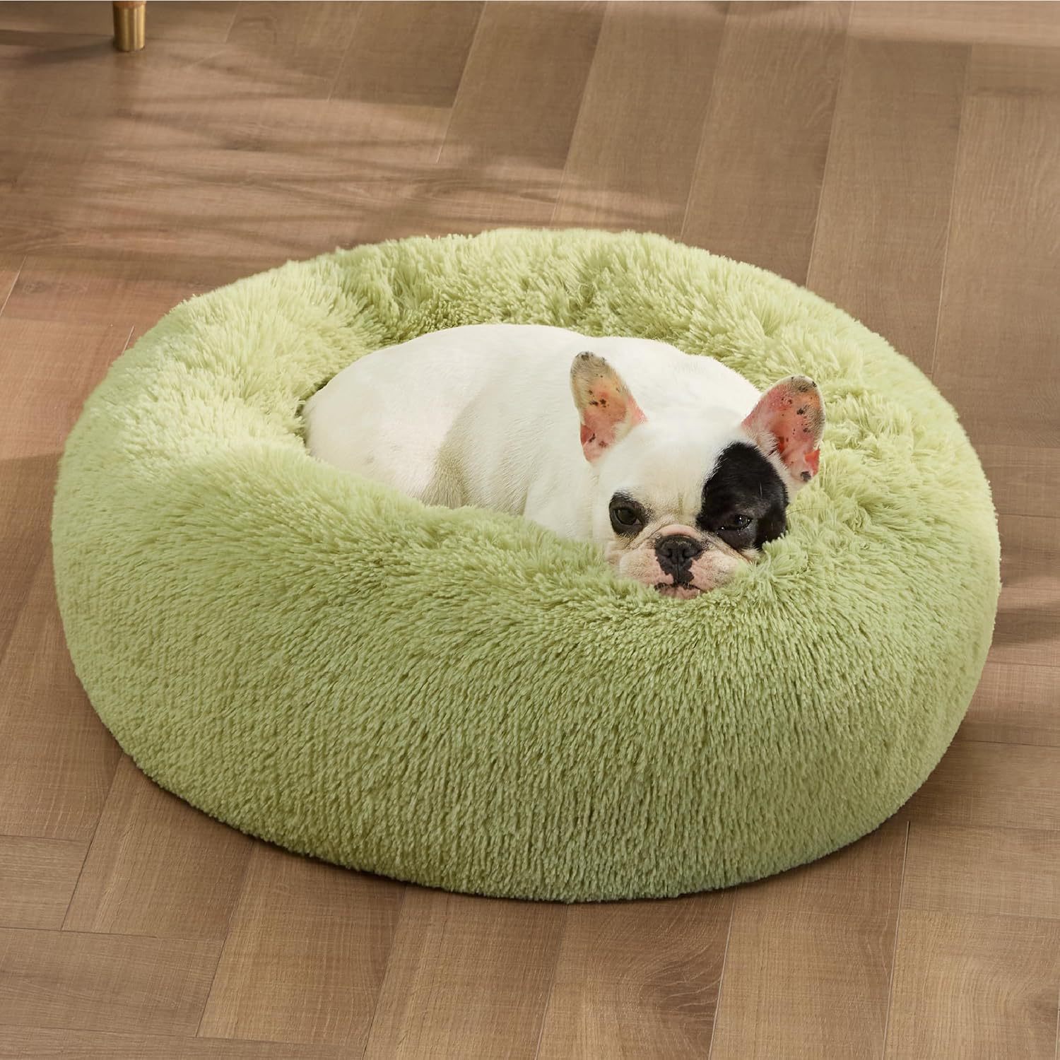 Fluffy Round Pet Bed – Soft Plush with Non-Slip Bottom