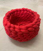 Soft Round Cat Sleeping Basket – Warm & Cozy Pet Bed